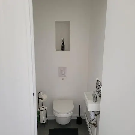 Les Oursins-appartement 3pieces, 4 Couchages Et Parking Gratuit * Metz