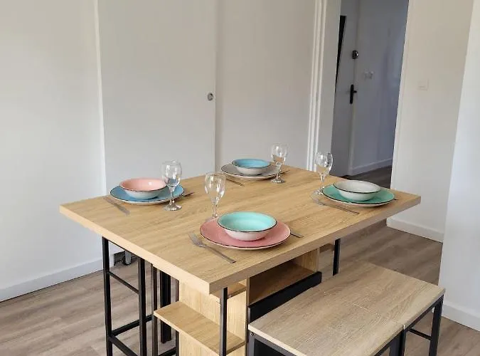 Les Oursins-appartement 3pièces, 4 Couchages Et Parking Gratuit * Metz