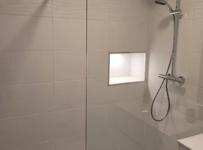 Les Oursins-appartement 3pièces, 4 Couchages Et Parking Gratuit Metz